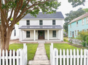 Siren of the Cape - Fully Renovated in 2023